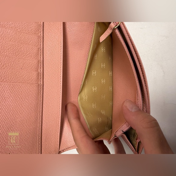 Chanel button Wallet - Picture 10 of 15